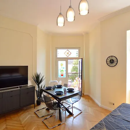 Romeo&juliet Apartment